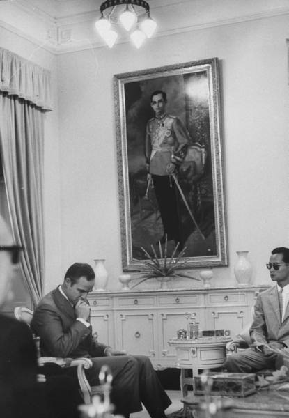 Marlon Brando at an audience with the King, April 1963